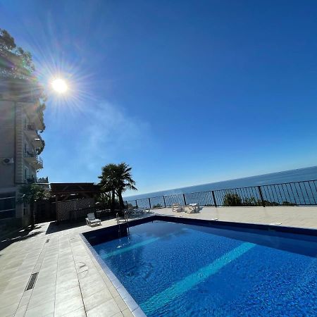 Astan Hotel Гагра Екстер'єр фото