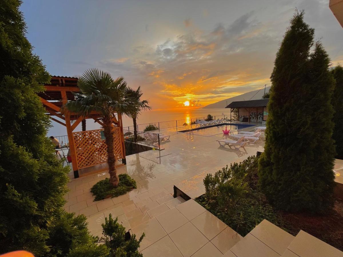 Astan Hotel Гагра Екстер'єр фото