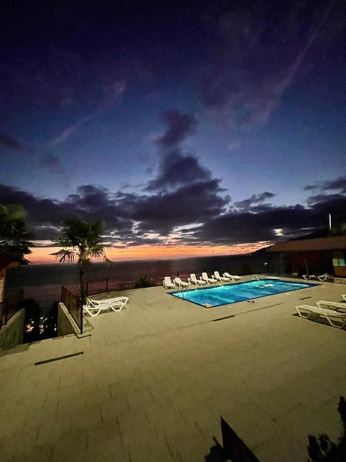Astan Hotel Гагра Екстер'єр фото