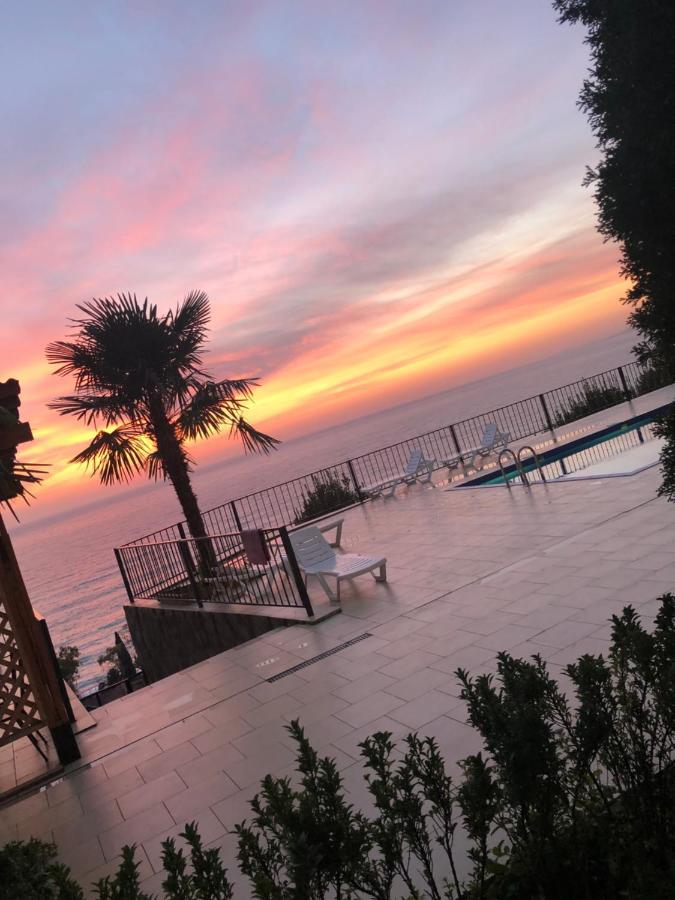 Astan Hotel Гагра Екстер'єр фото