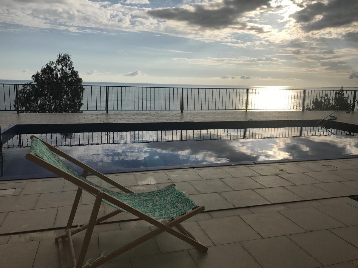Astan Hotel Гагра Екстер'єр фото